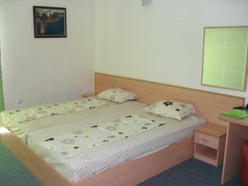 Family Hotel Aurelia Sunny Beach Exterior photo