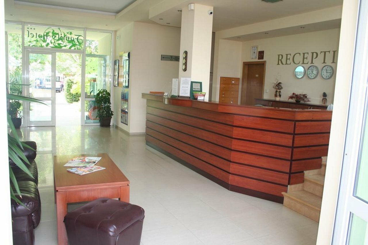 Family Hotel Aurelia Sunny Beach Exterior photo